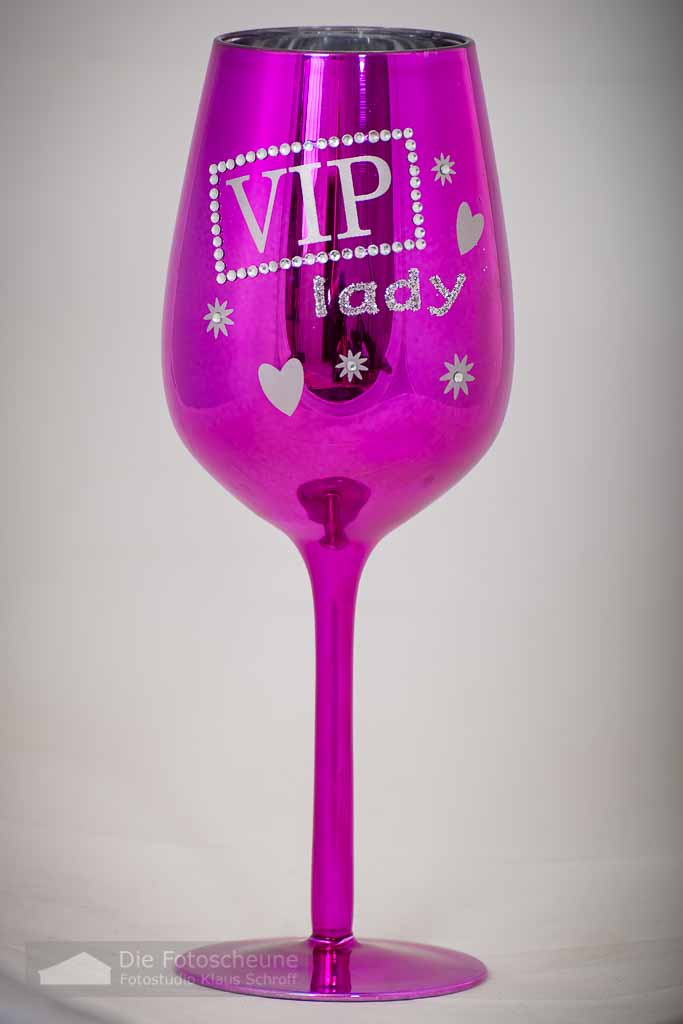 Pinkes Weinglas für VIP Ladies als Geschenkidee